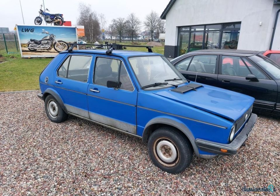 1977' Volkswagen Golf 1.6 D photo #1