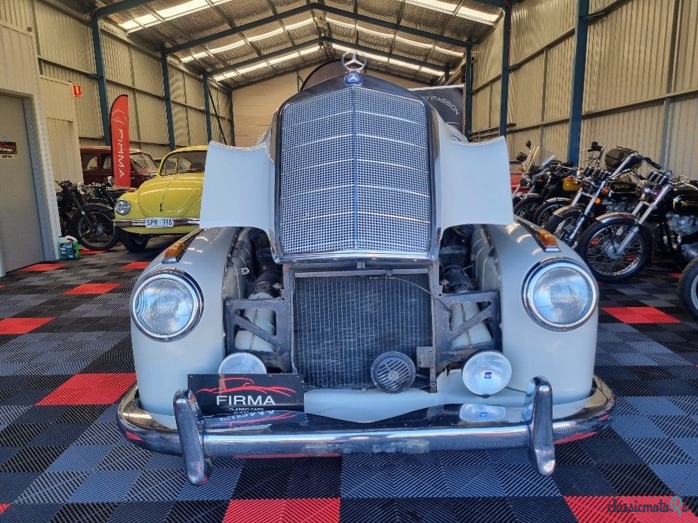 1957' Mercedes-Benz 220 photo #3