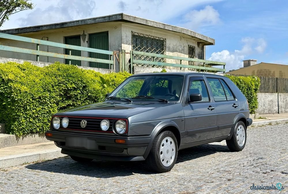 1990' Volkswagen Golf 1.3 Gl photo #1