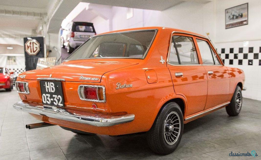1975' Datsun 1200 Gx 4-Door Sedan photo #2