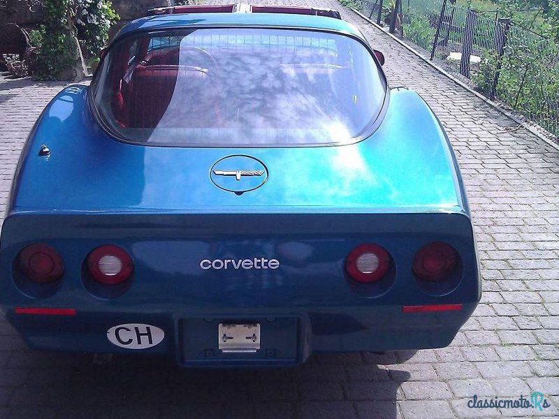 1980' Chevrolet Corvette photo #2