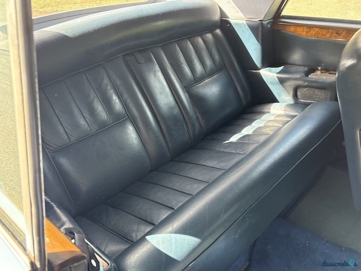 1973' Bentley Corniche photo #6
