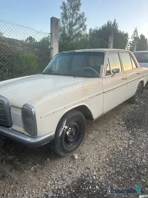 1971' Mercedes-Benz 220 photo #1