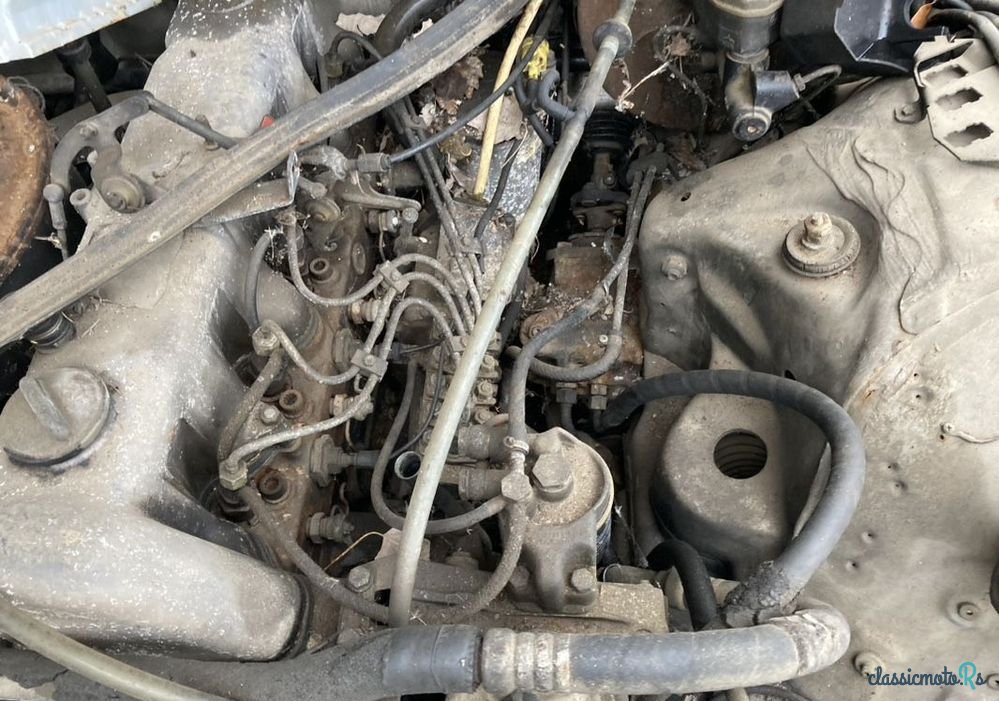 1979' Mercedes-Benz W123 photo #3