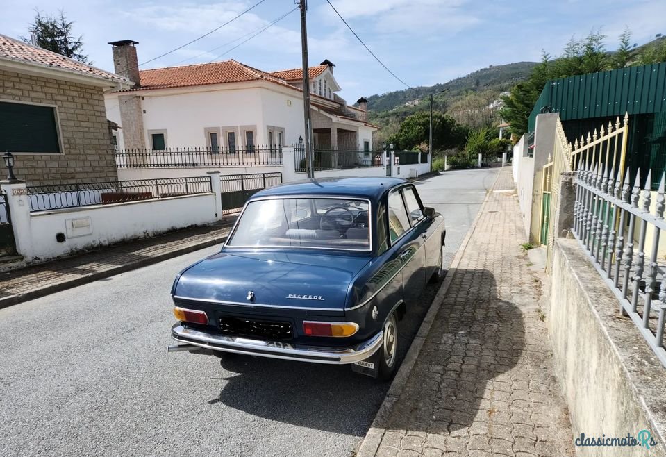 1975' Peugeot 204 photo #2