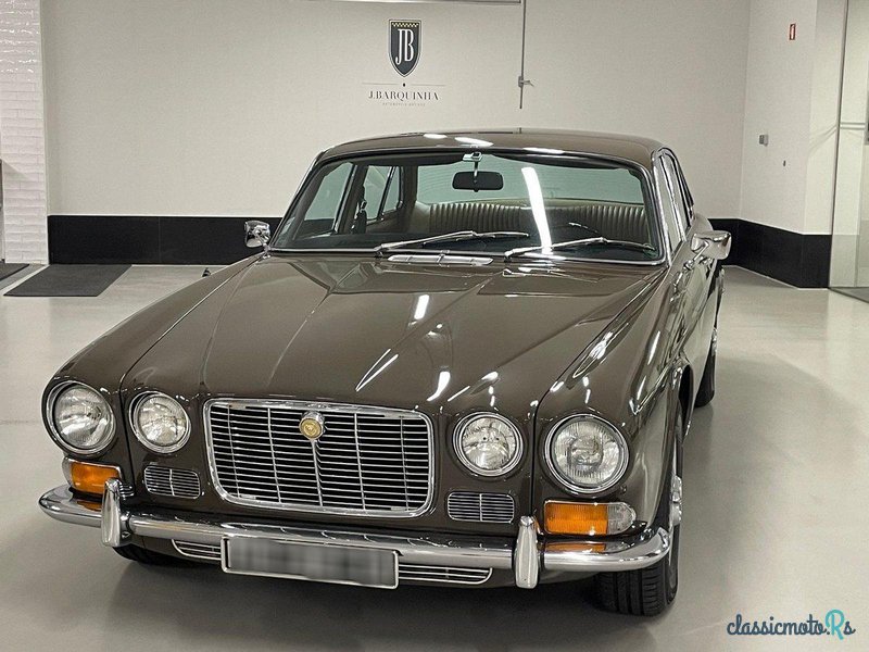 1972' Jaguar XJ photo #6