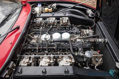 1971' Ferrari 365 Gtc/4 photo #2