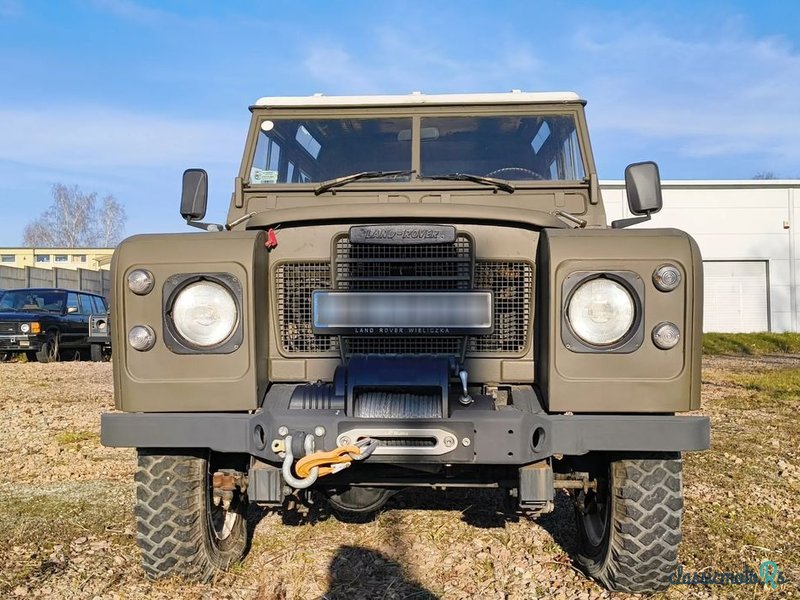 1975' Land Rover photo #3