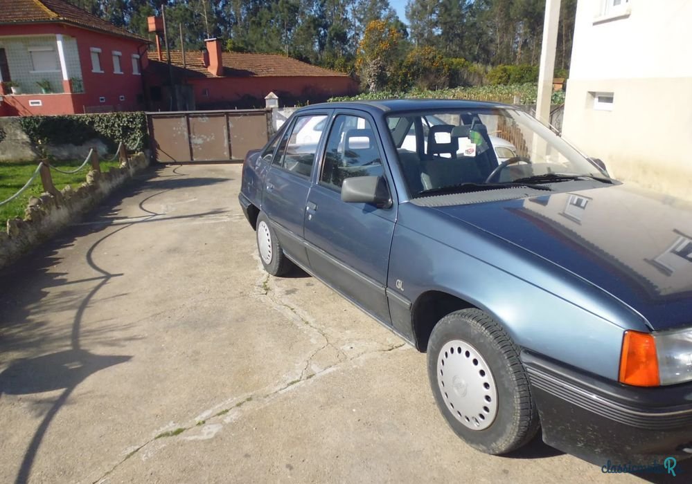 1987' Opel Kadett photo #2