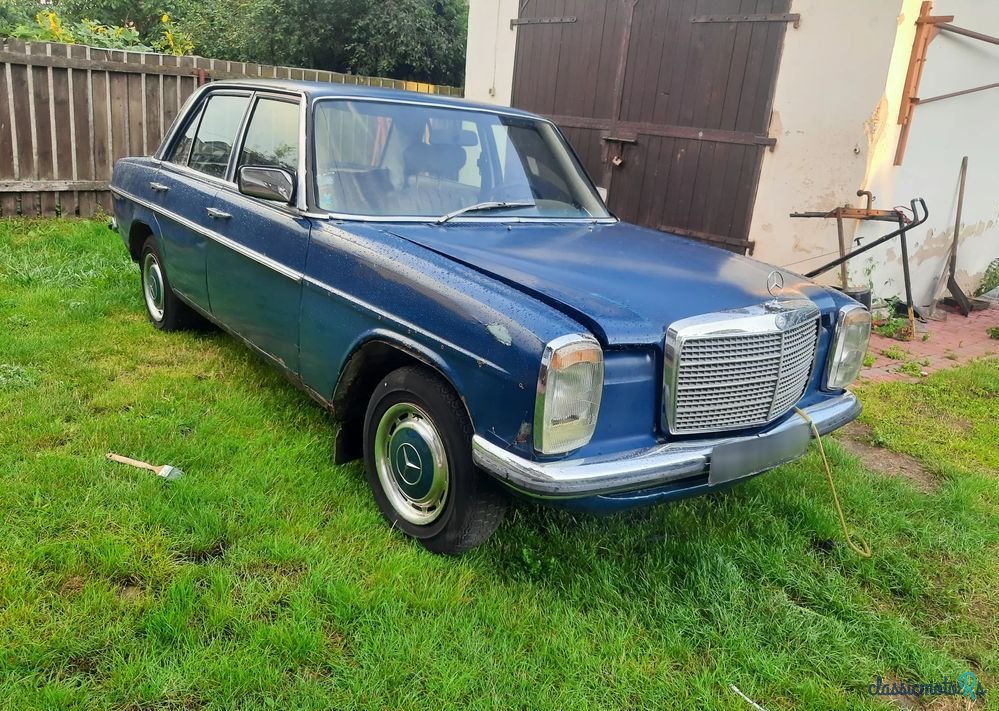 1975' Mercedes-Benz 220D W115 photo #1