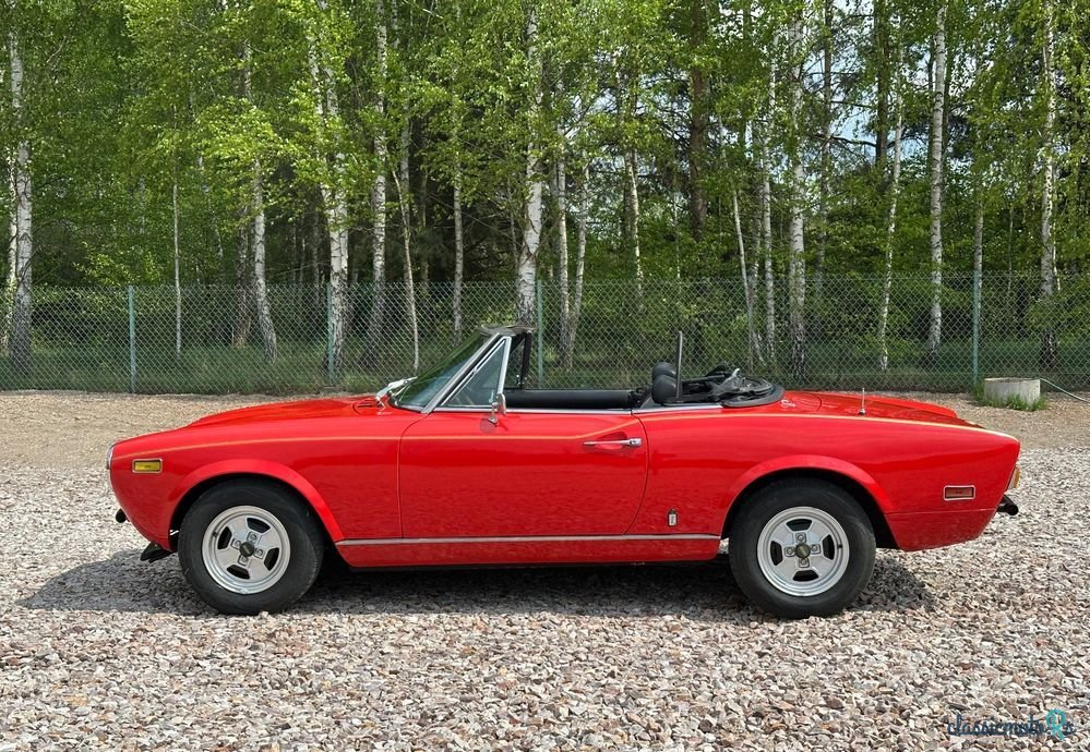 1978' Fiat 124 Spider photo #2