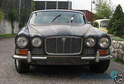 1970' Jaguar XJ photo #3