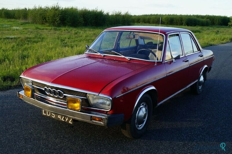 1971' Audi 100 photo #1