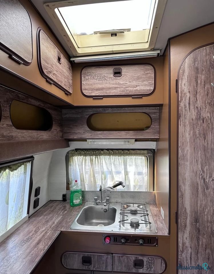 1979' Volkswagen Lt photo #5