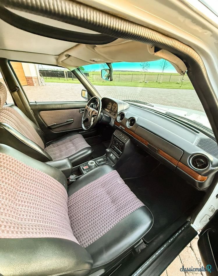 1978' Mercedes-Benz W123 photo #3