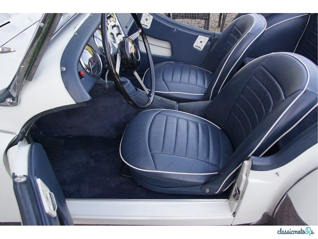 1957' Triumph TR3 photo #3