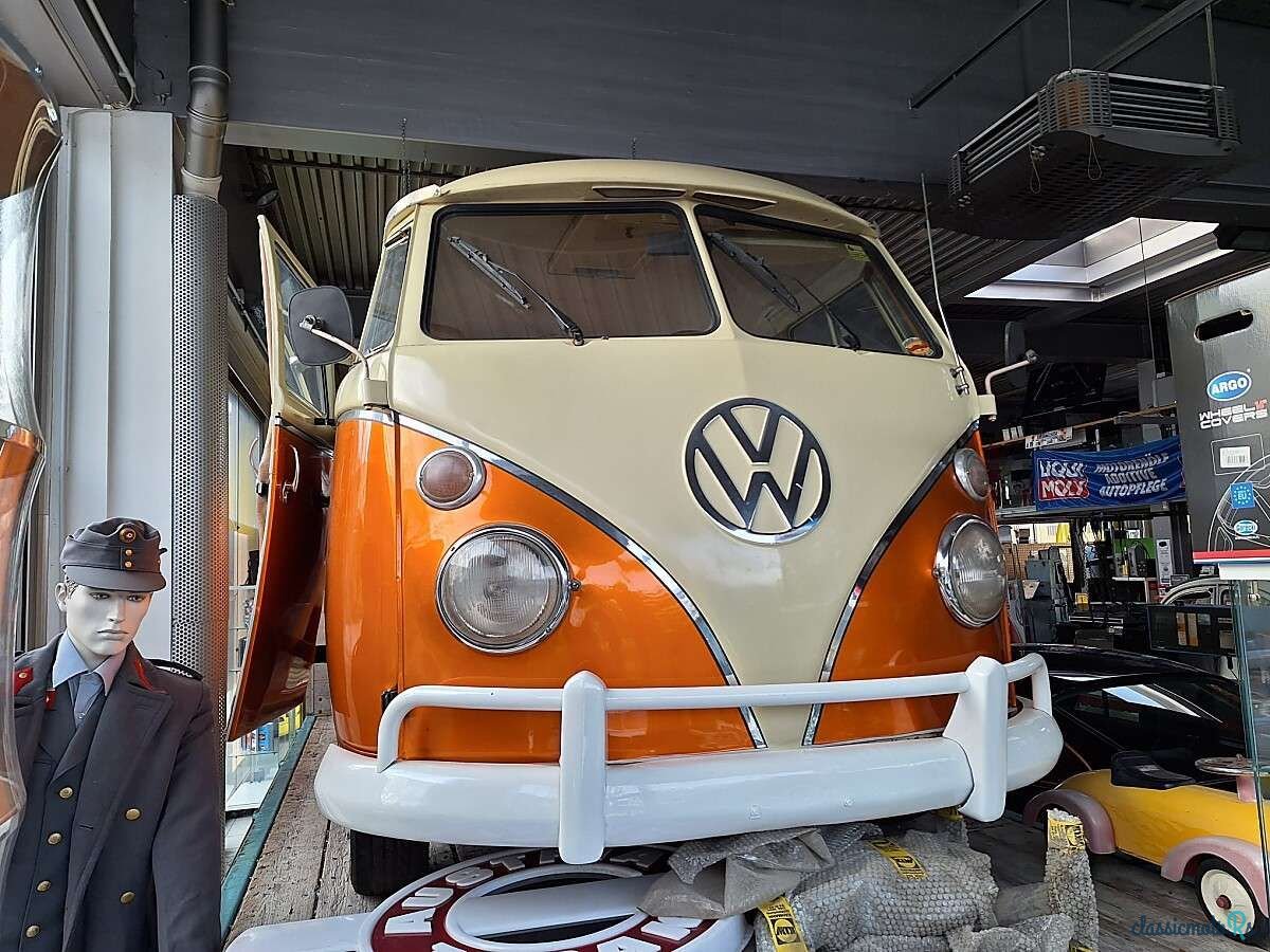 1975' Volkswagen T1 photo #2