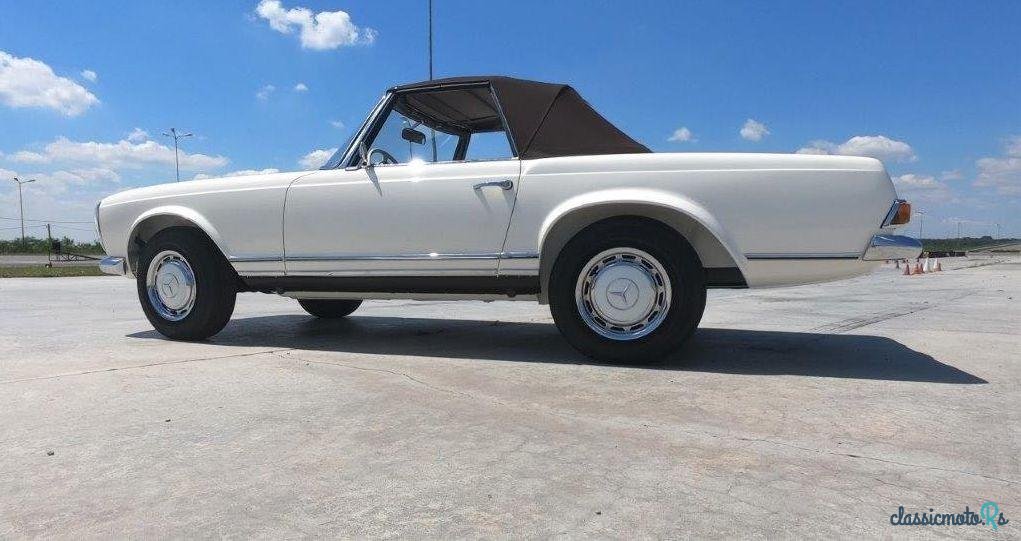 1969' Mercedes-Benz 280 photo #2
