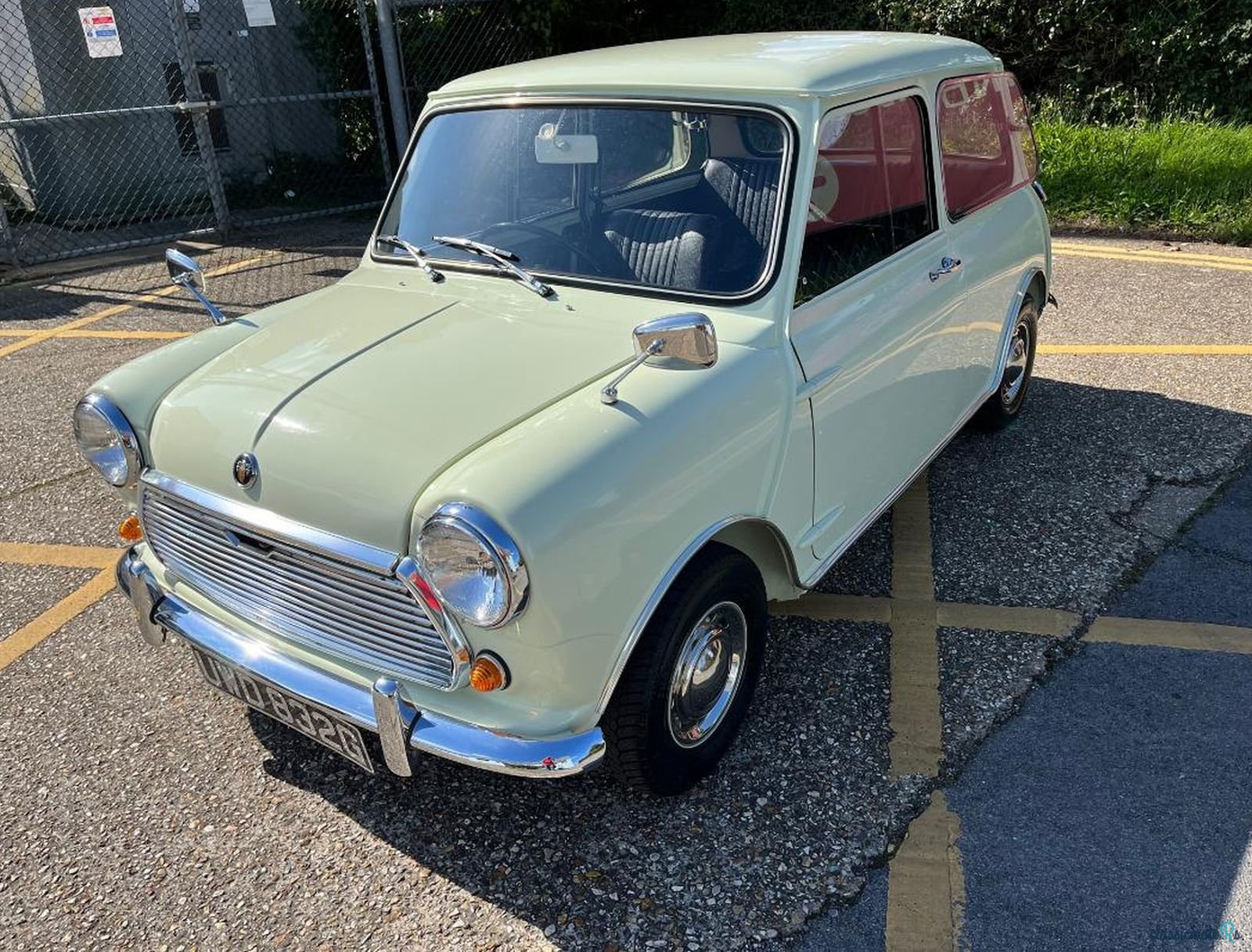 1969' Austin Mini 1000 photo #4