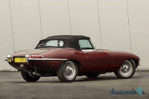 1968' Jaguar E Type Roadster photo #1