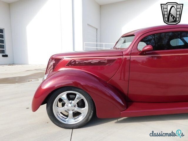 1937' Ford photo #3