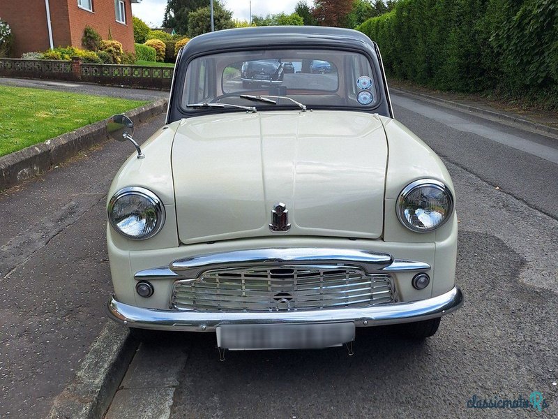 1958' Standard 10 photo #2