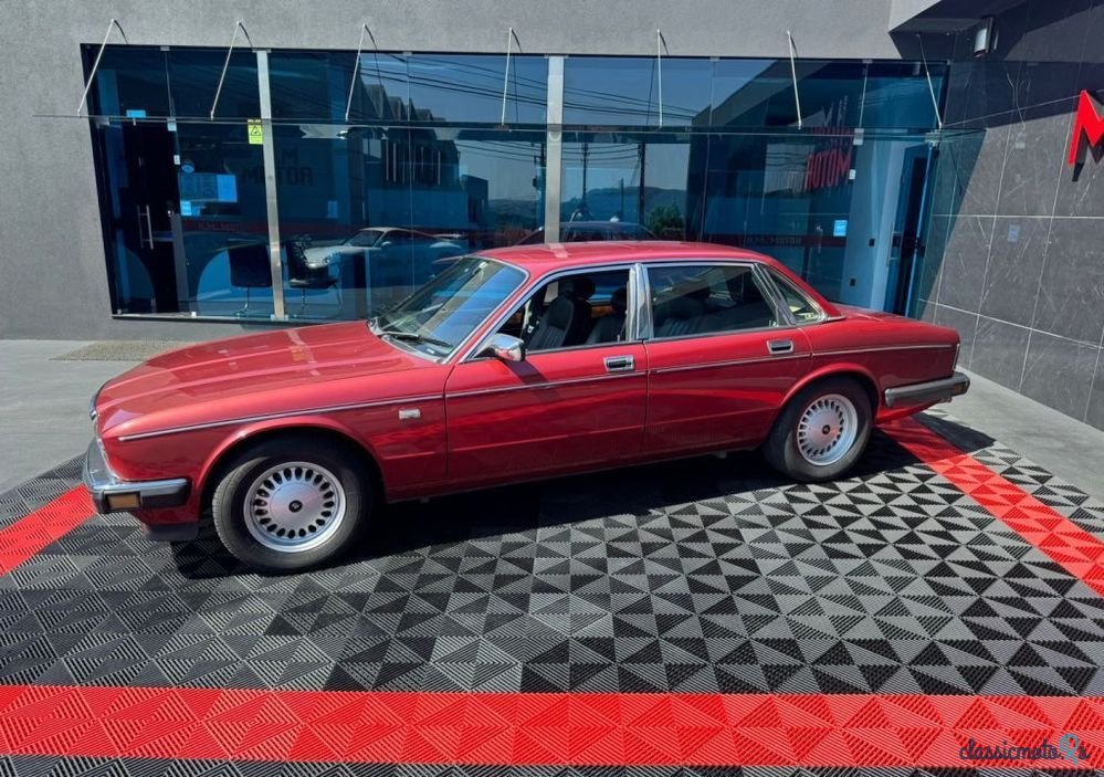 1990' Jaguar Daimler 4.0 photo #3