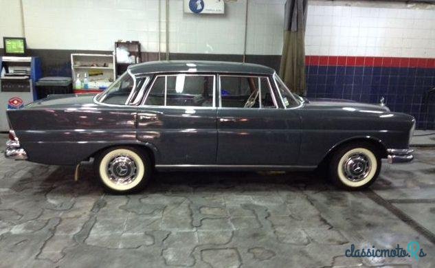 1962' Mercedes-Benz 220 S photo #1