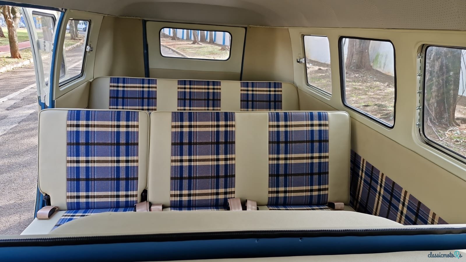 1962' Volkswagen Coccinelle T1 splitwindow bus photo #7