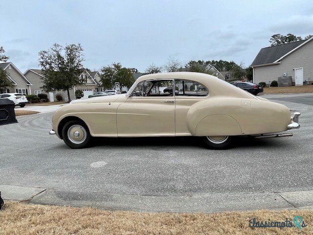 1952' Bentley R-Type photo #2