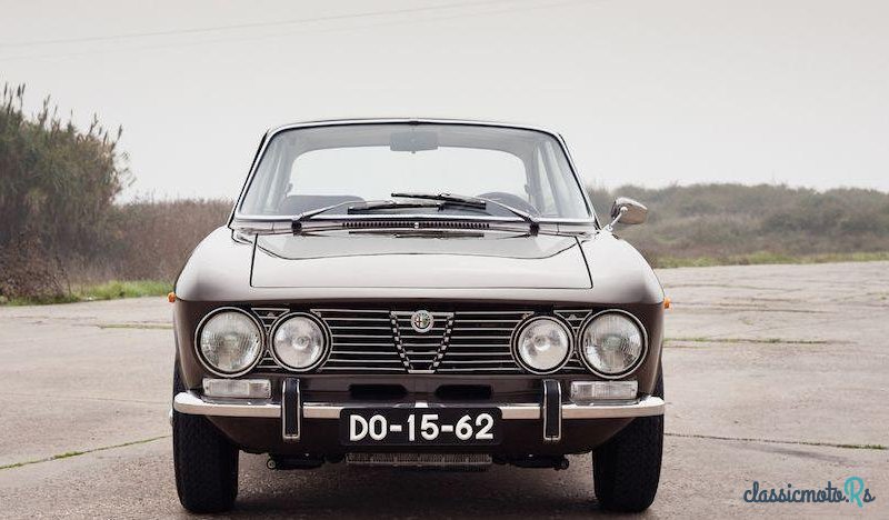 1975' Alfa Romeo Gtv 2000 photo #3