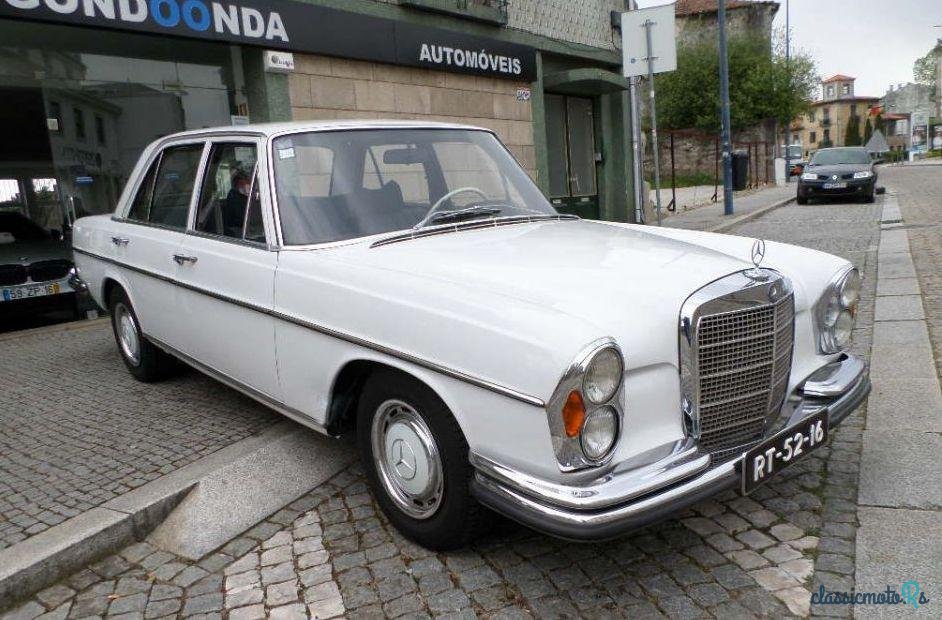 1970' Mercedes-Benz S-280 Sedan photo #3