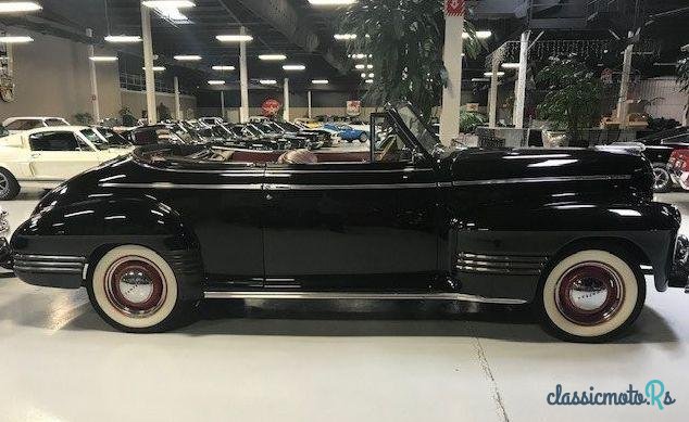 1941' Pontiac Deluxe photo #2