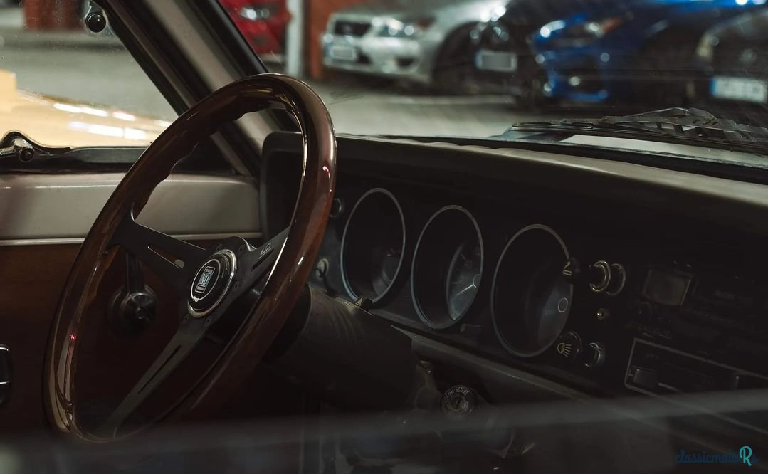 1976' Nissan Sunny photo #6