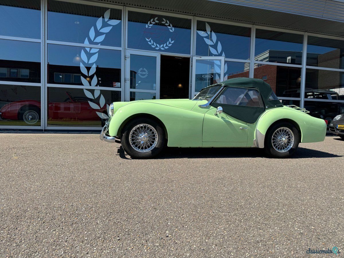 1958' Triumph TR3 photo #6