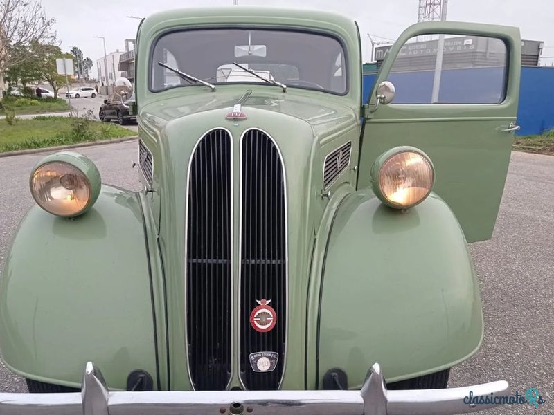 1949' Ford Anglia photo #5