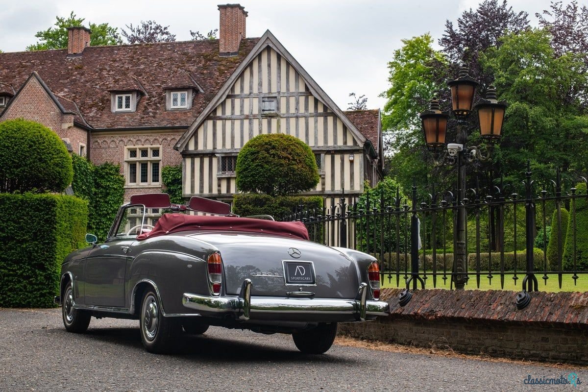 1957' Mercedes-Benz 220 photo #2
