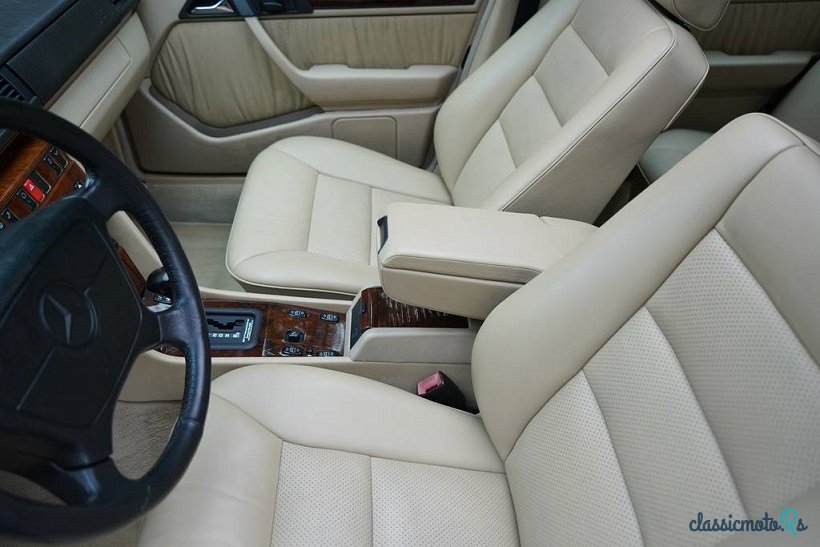 1994' Mercedes-Benz E420 photo #5