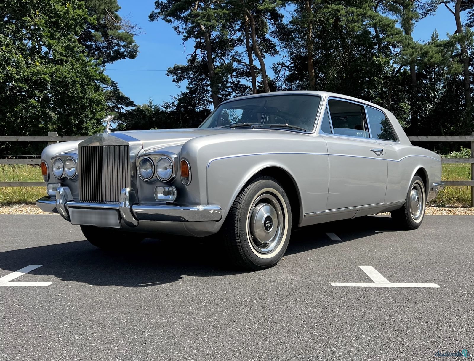 1975' Rolls-Royce Corniche photo #1
