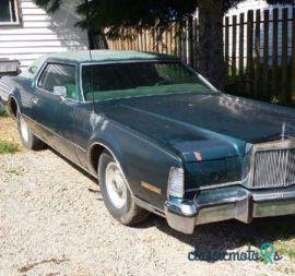 1976' Lincoln Continental Green photo #1