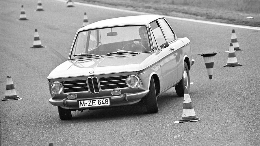 BMW 2002 (1968)