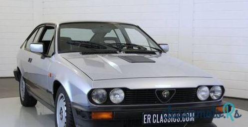 1985' Alfa Romeo Gt V6 Savali Coupe 1985 photo #2