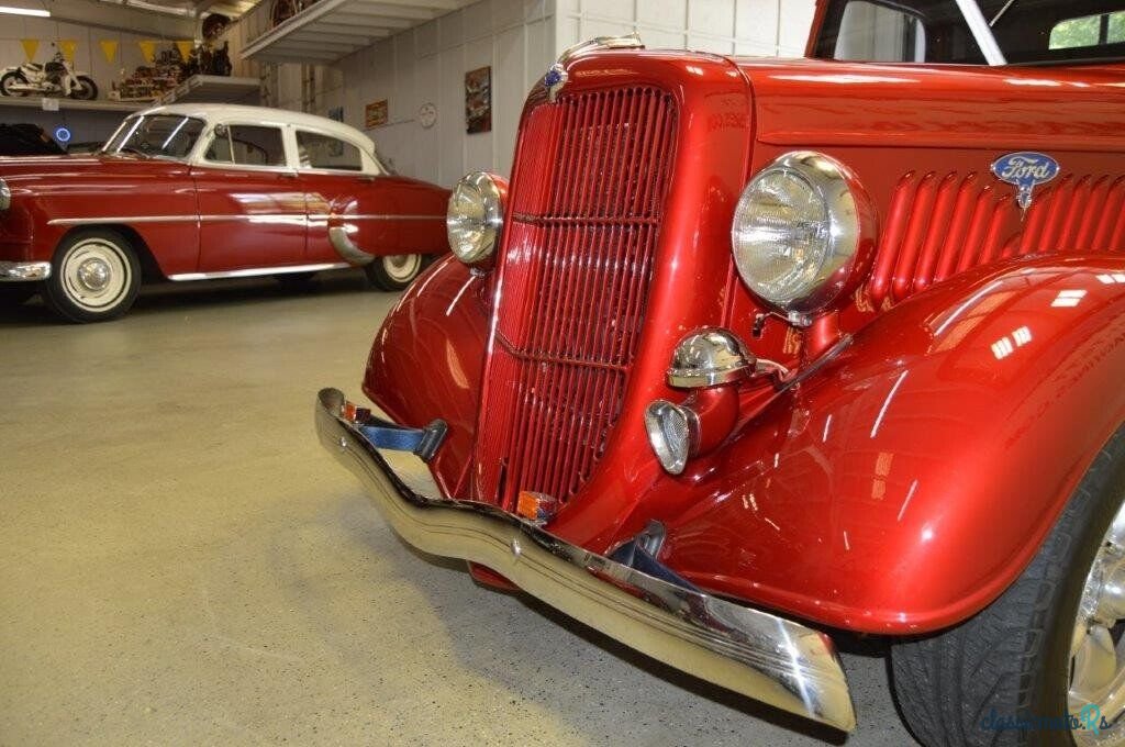 1935' Ford Pickup photo #5