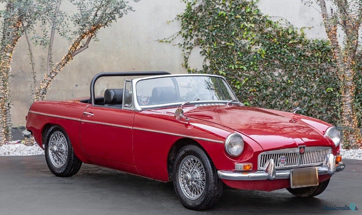 1967' MG MGB photo #1