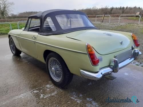 1969' MG MGC photo #3