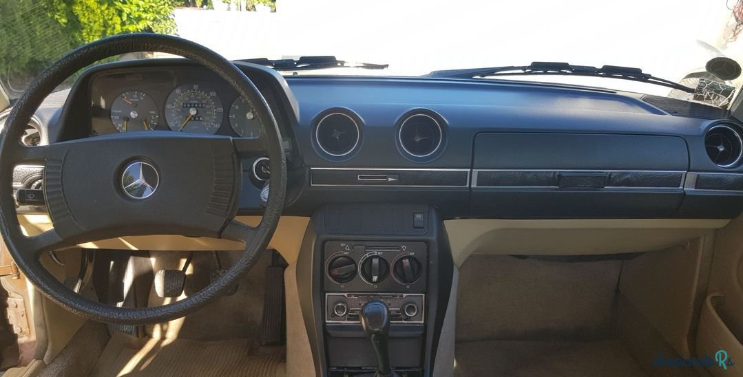 1976' Mercedes-Benz W123 photo #5