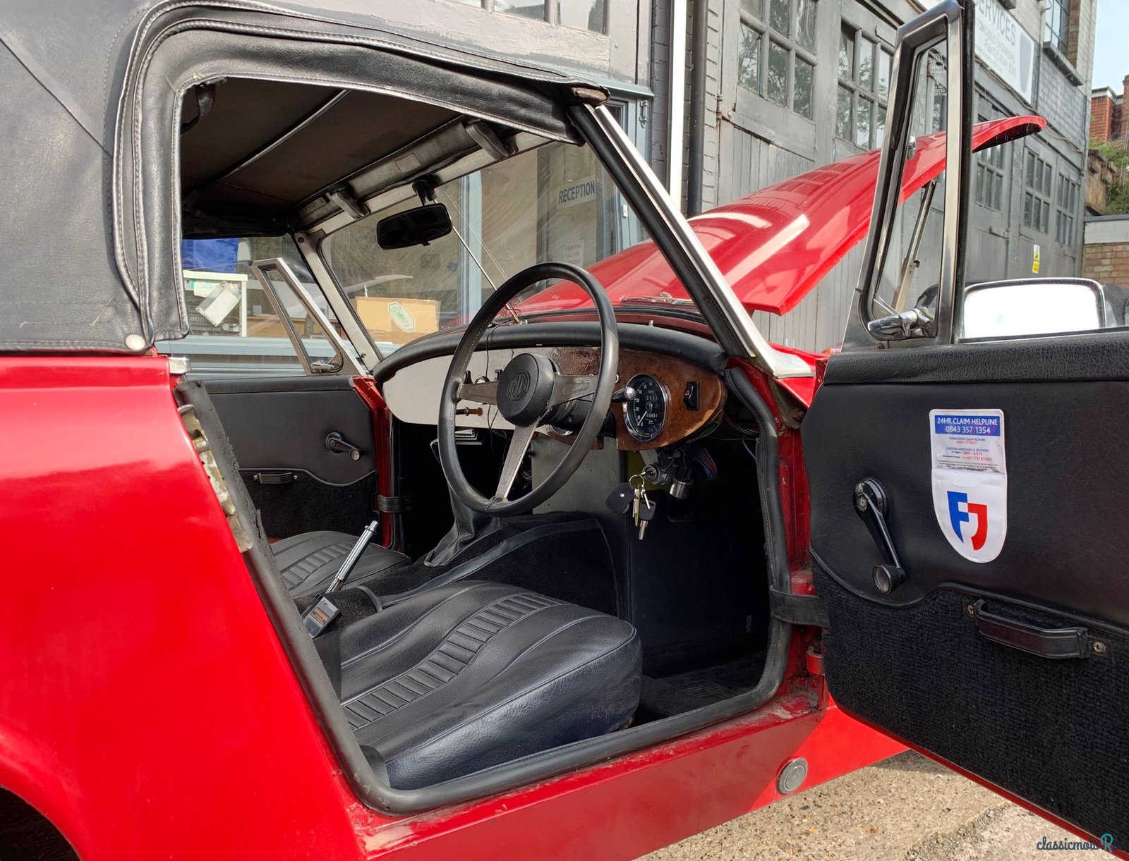 1976' MG Midget 1500 photo #6