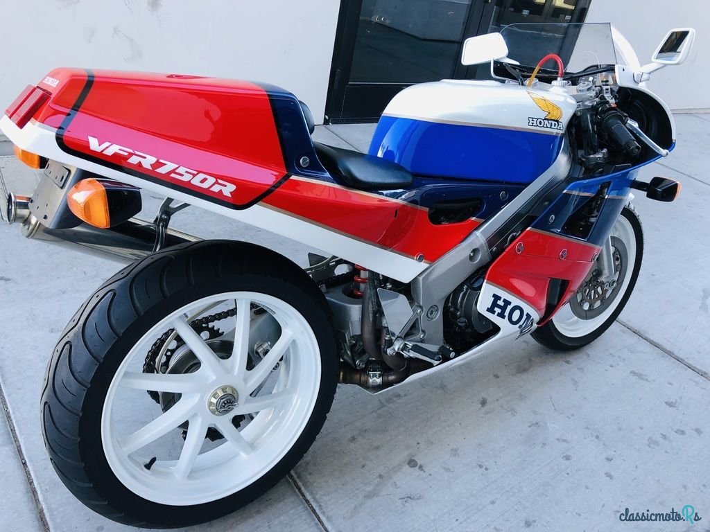 1988' Honda 1988 Honda® RC 30 photo #7