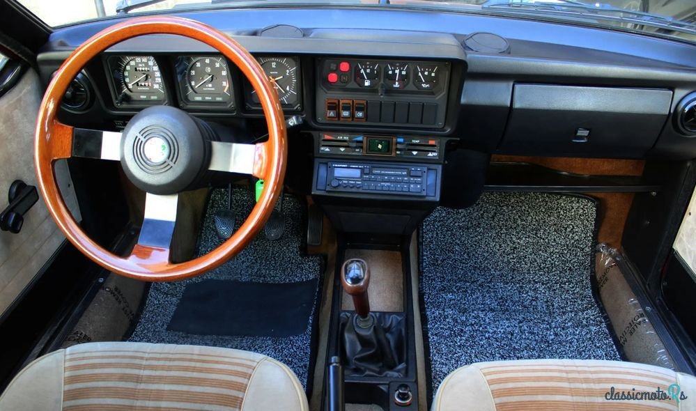 1982' Alfa Romeo GTV photo #5
