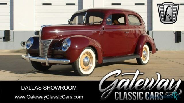 1940' Ford Deluxe photo #1